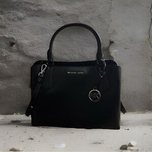 Michael Kors Elegant Black Satchel